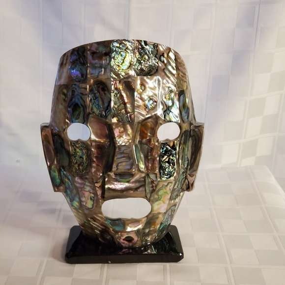 Abalone Shell Mask